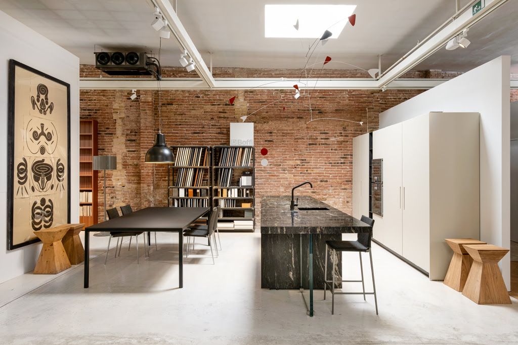 6 EN LINEA SHOWROOM 20