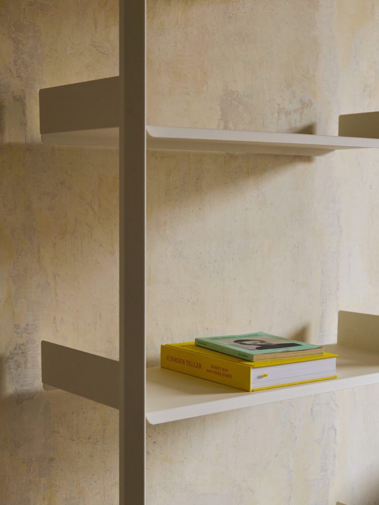 El arte de contener 4 en linea barcelona estanterias