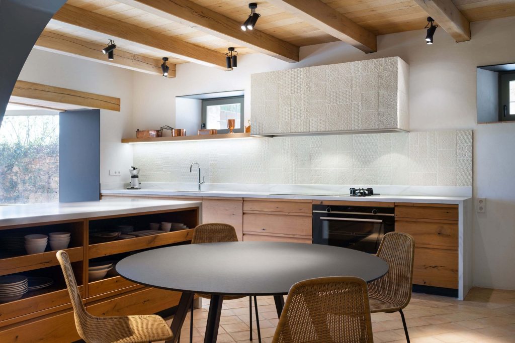 COCINA MASIA EN LEMPORDA 2018 9 scaled 1